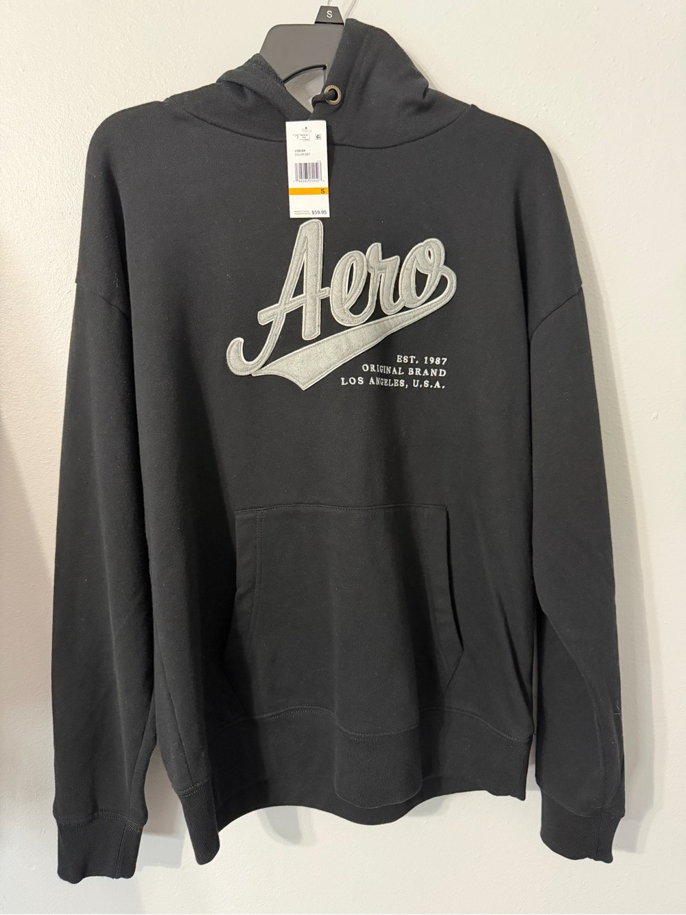 Aeropostale Black Pullover Hoodie with Script Logo size Small